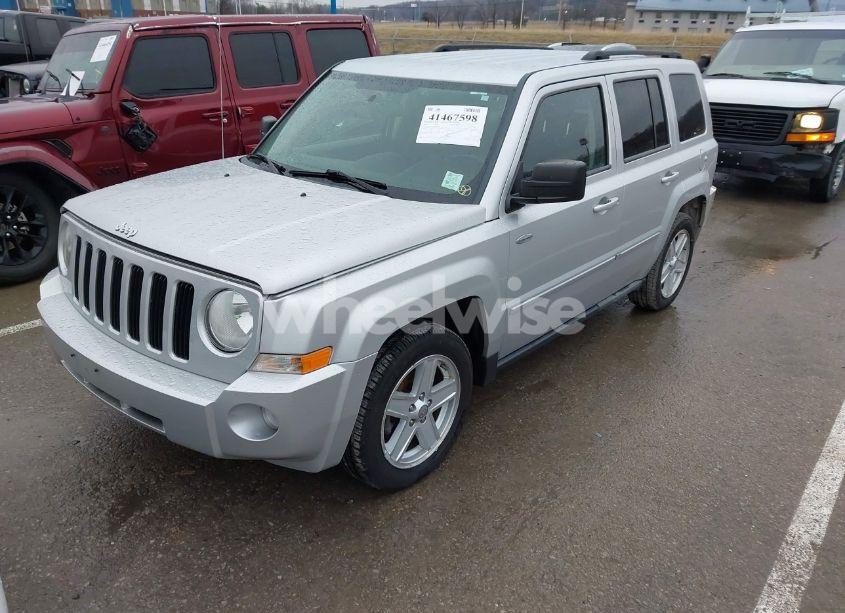 Photo 2 of 2010 Jeep Patriot SPORT (VIN 1J4NT1GA6AD676894)