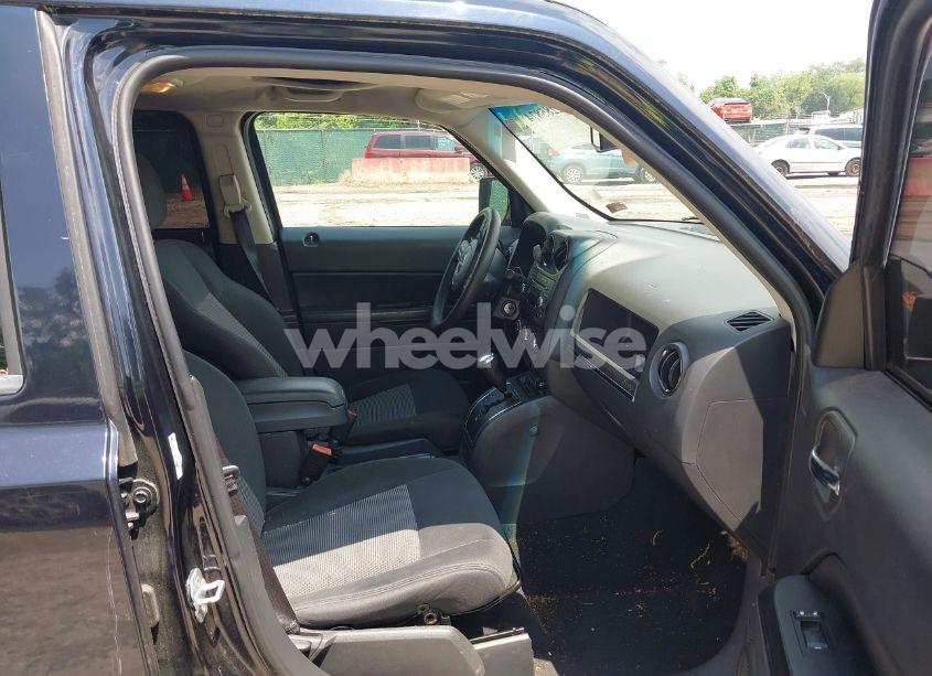 Photo 5 of 2011 Jeep Patriot SPORT (VIN 1J4NT1GA6BD175490)