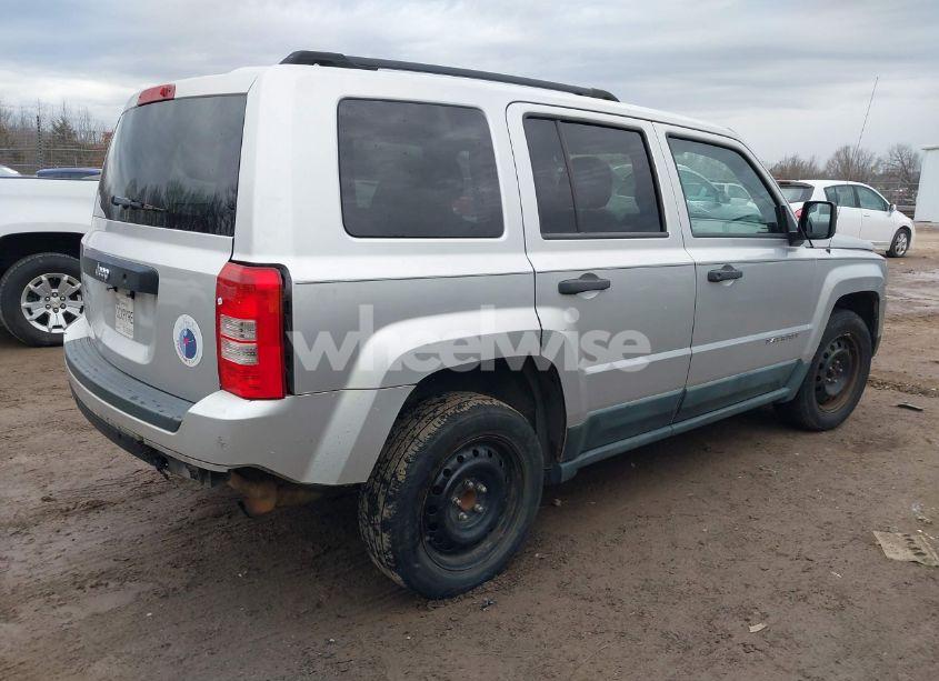 Photo 4 of 2011 Jeep Patriot SPORT (VIN 1J4NT1GA7BD285657)