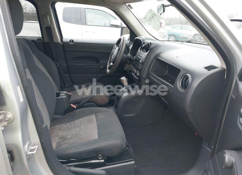 Photo 5 of 2011 Jeep Patriot SPORT (VIN 1J4NT1GA7BD285657)