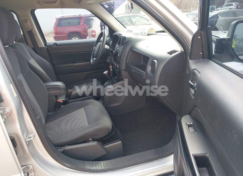 Photo 5 of 2011 Jeep Patriot SPORT (VIN 1J4NT1GA8BD194557)