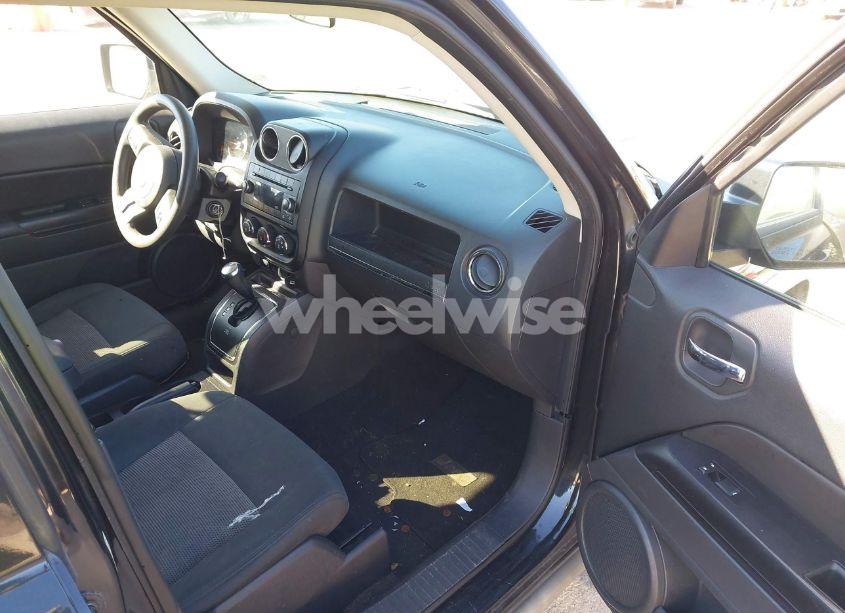 Photo 5 of 2011 Jeep Patriot SPORT (VIN 1J4NT1GA9BD129443)