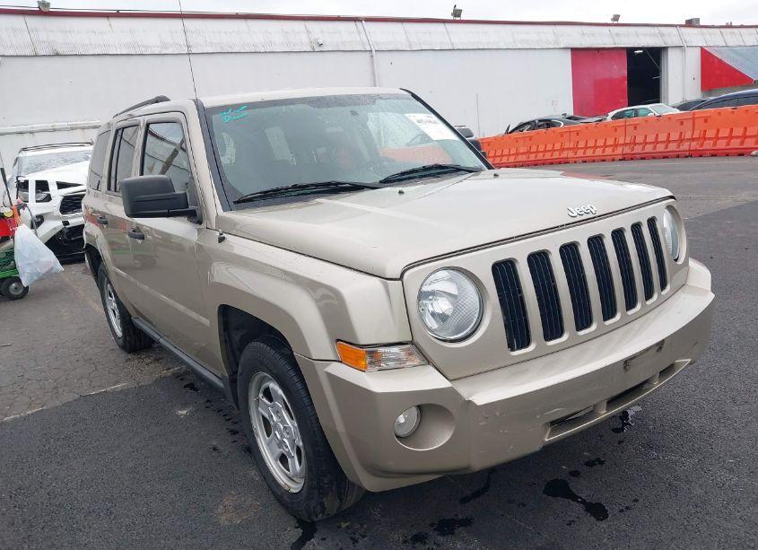 2010 Jeep Patriot SPORT (VIN 1J4NT1GAXAD646796) main photo