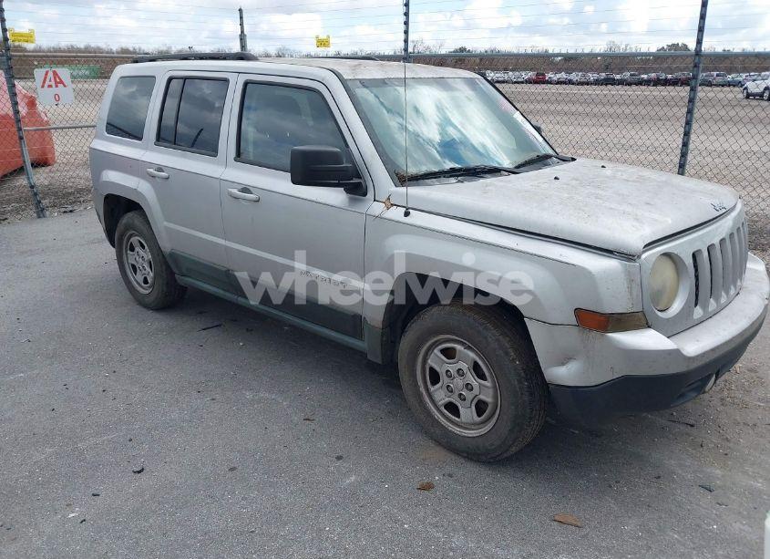 2011 Jeep Patriot SPORT (VIN 1J4NT1GAXBD230183) main photo