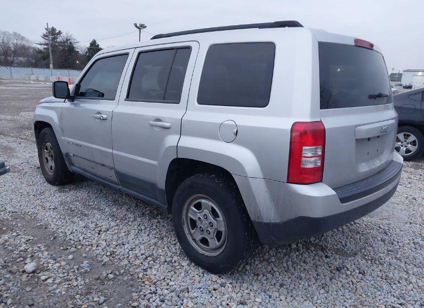 Photo 3 of 2011 Jeep Patriot SPORT (VIN 1J4NT1GAXBD264009)