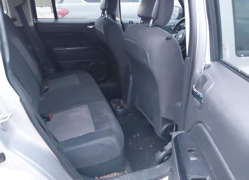 Photo 8 of 2011 Jeep Patriot SPORT (VIN 1J4NT1GAXBD264009)