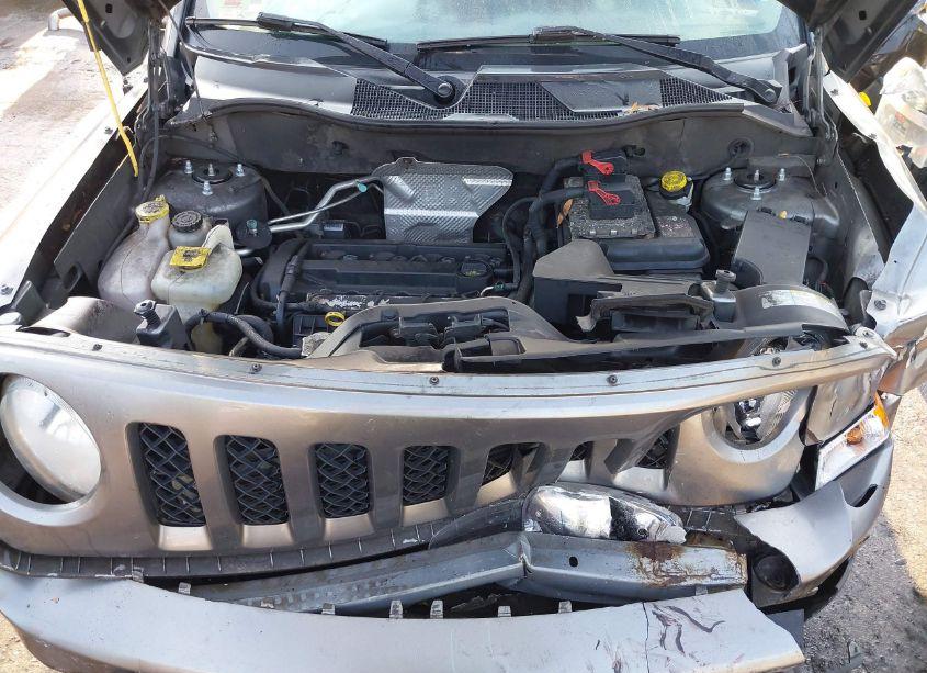 Photo 10 of 2011 Jeep Patriot SPORT (VIN 1J4NT1GAXBD285779)