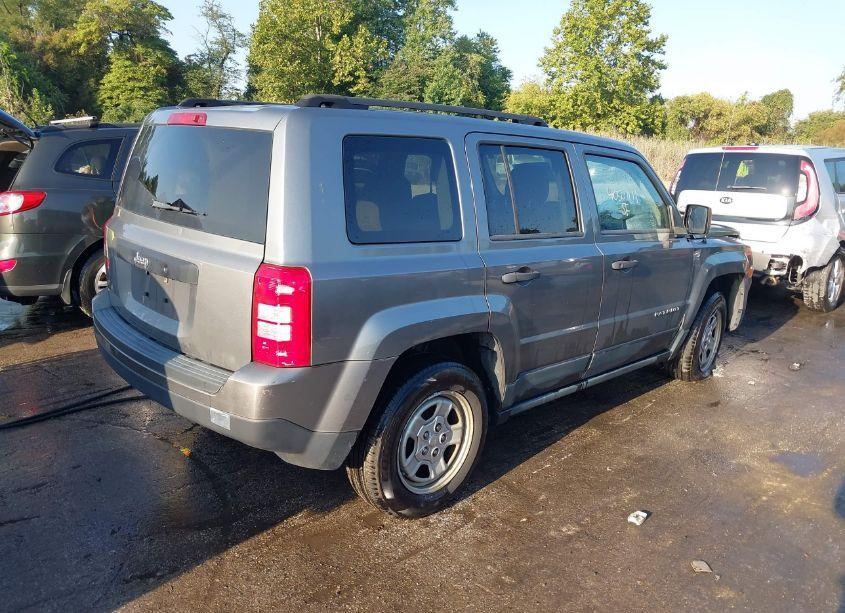 Photo 4 of 2011 Jeep Patriot SPORT (VIN 1J4NT1GAXBD285779)