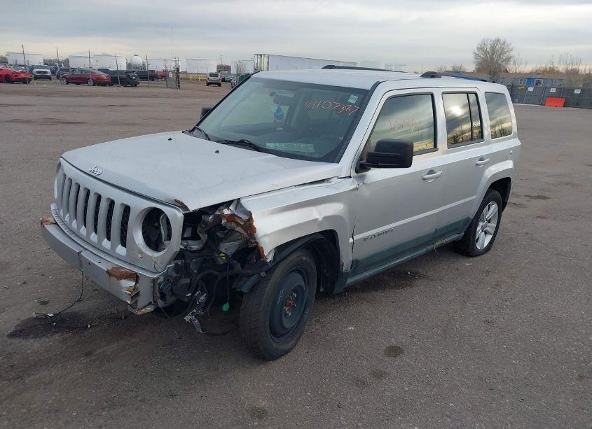 Photo 2 of 2011 Jeep Patriot SPORT (VIN 1J4NT1GB1BD264327)