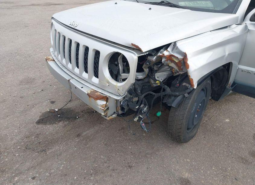 Photo 6 of 2011 Jeep Patriot SPORT (VIN 1J4NT1GB1BD264327)