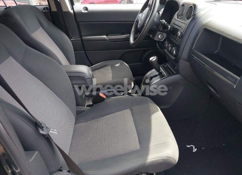 Photo 5 of 2011 Jeep Patriot SPORT (VIN 1J4NT1GB2BD146318)