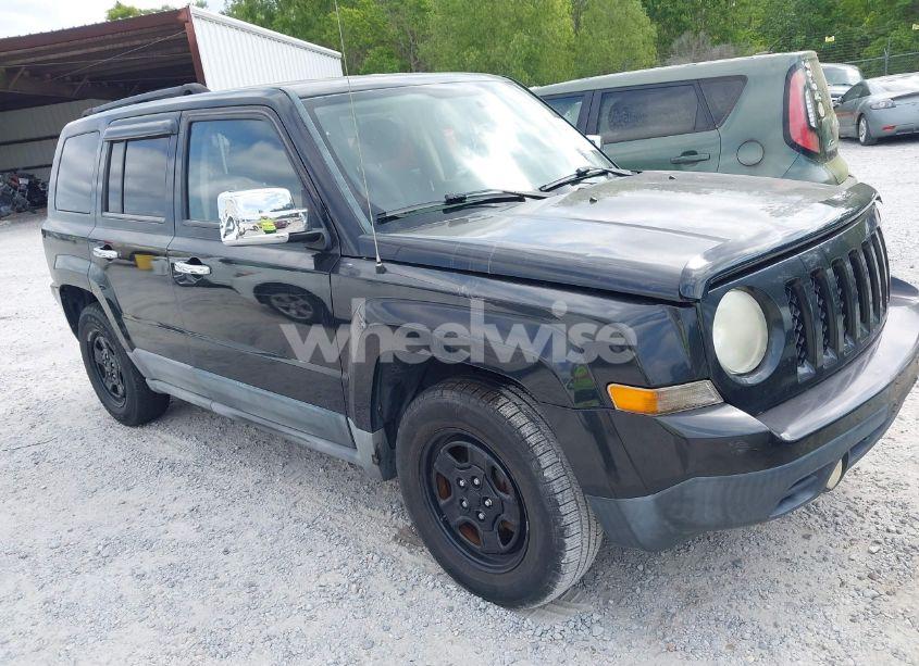 2011 Jeep Patriot SPORT (VIN 1J4NT1GB5BD142389) main photo