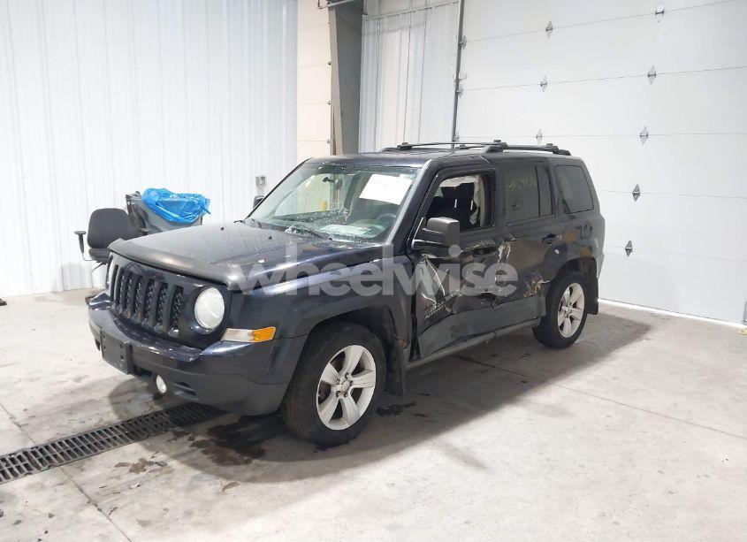 Photo 2 of 2011 Jeep Patriot SPORT (VIN 1J4NT1GB6BD142692)