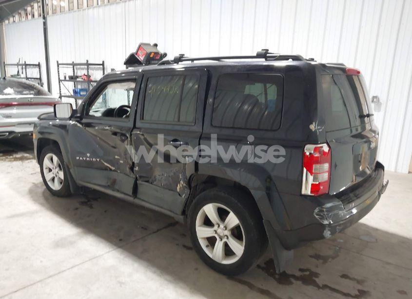 Photo 3 of 2011 Jeep Patriot SPORT (VIN 1J4NT1GB6BD142692)