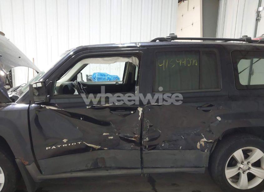 Photo 6 of 2011 Jeep Patriot SPORT (VIN 1J4NT1GB6BD142692)