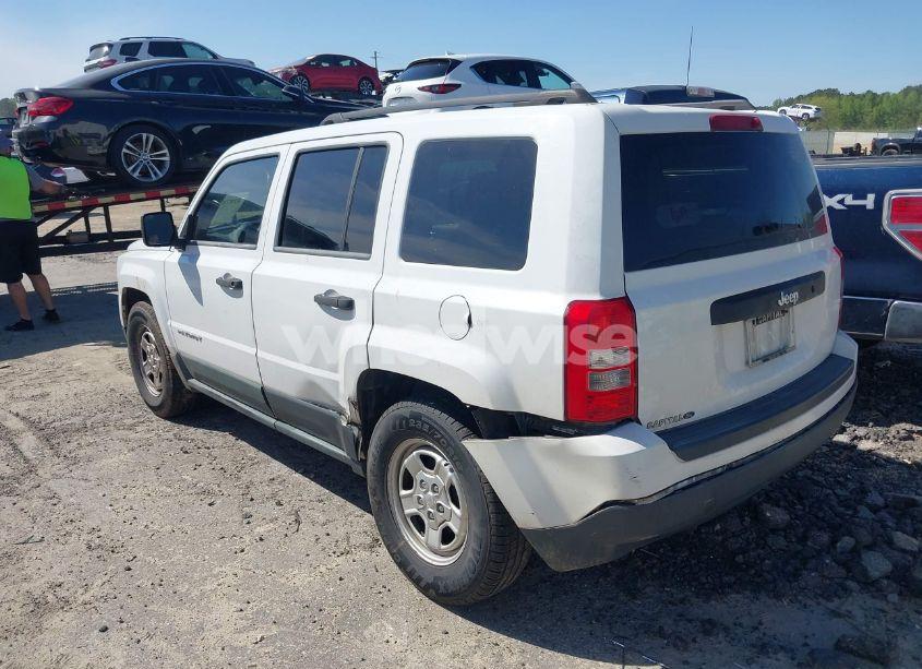 Photo 3 of 2011 Jeep Patriot SPORT (VIN 1J4NT1GB6BD175160)