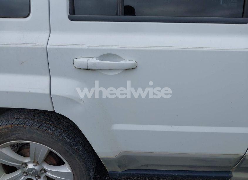 Photo 13 of 2011 Jeep Patriot SPORT (VIN 1J4NT1GB7BD126565)