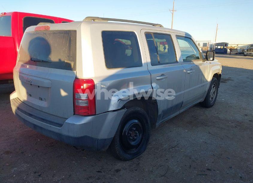 Photo 4 of 2011 Jeep Patriot SPORT (VIN 1J4NT1GB7BD133273)