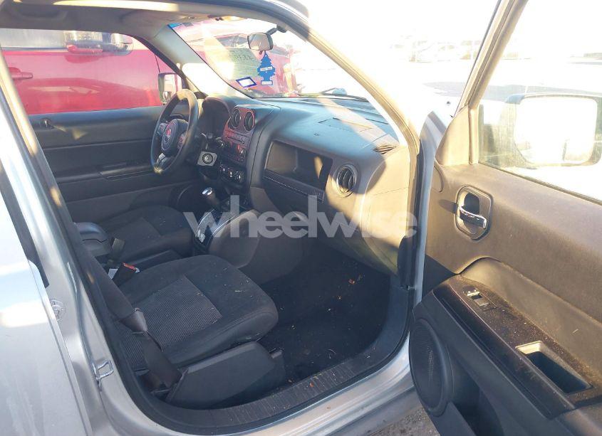 Photo 5 of 2011 Jeep Patriot SPORT (VIN 1J4NT1GB7BD133273)