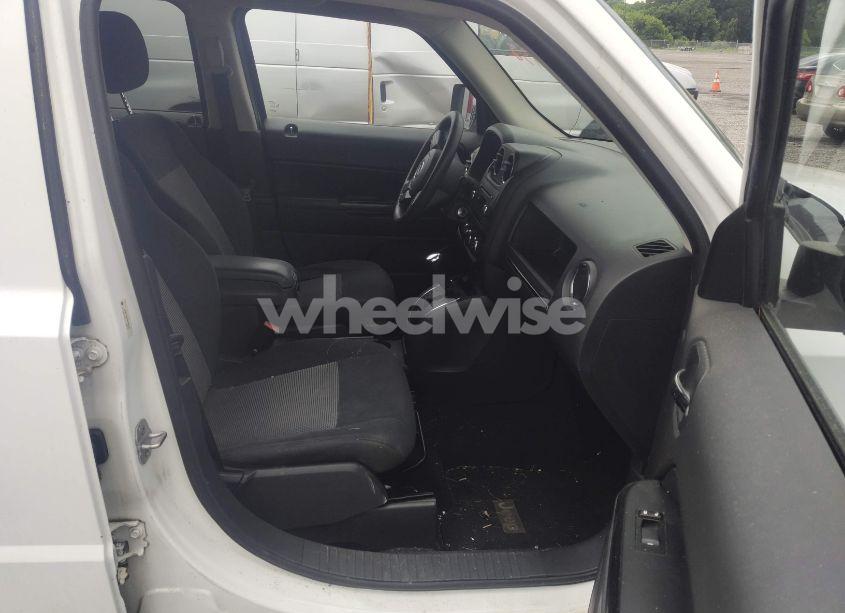 Photo 5 of 2011 Jeep Patriot SPORT (VIN 1J4NT1GB7BD208196)