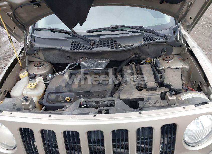 Photo 10 of 2010 Jeep Patriot SPORT (VIN 1J4NT1GBXAD634947)