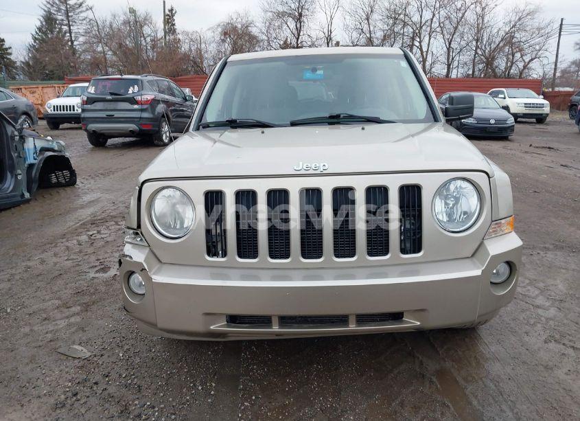 Photo 12 of 2010 Jeep Patriot SPORT (VIN 1J4NT1GBXAD634947)