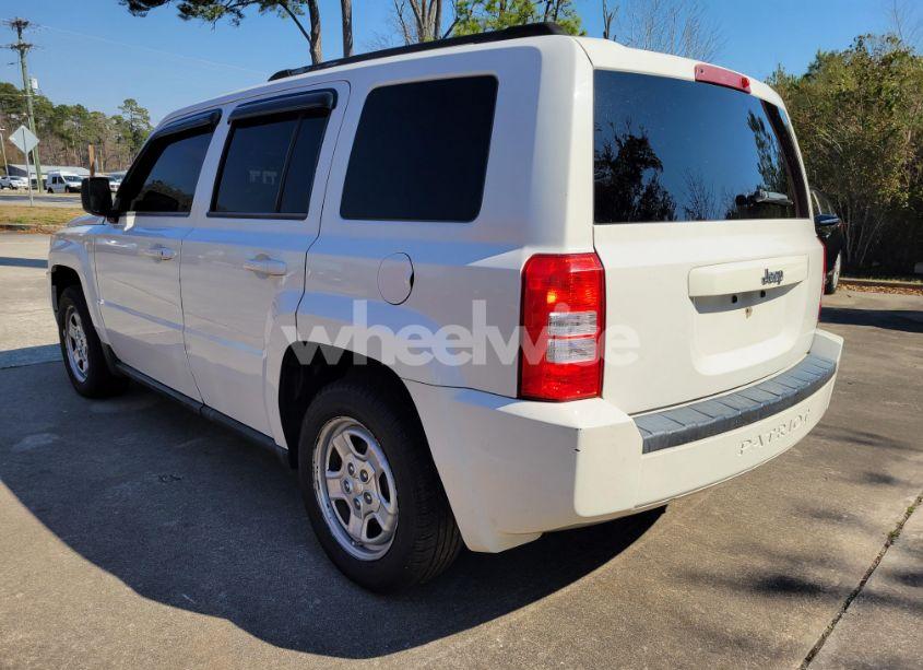 Photo 3 of 2010 Jeep Patriot SPORT (VIN 1J4NT2GA7AD502905)