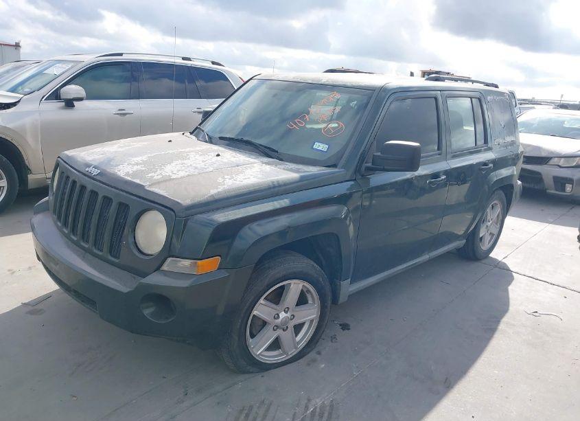 Photo 2 of 2010 Jeep Patriot SPORT (VIN 1J4NT2GB0AD555969)