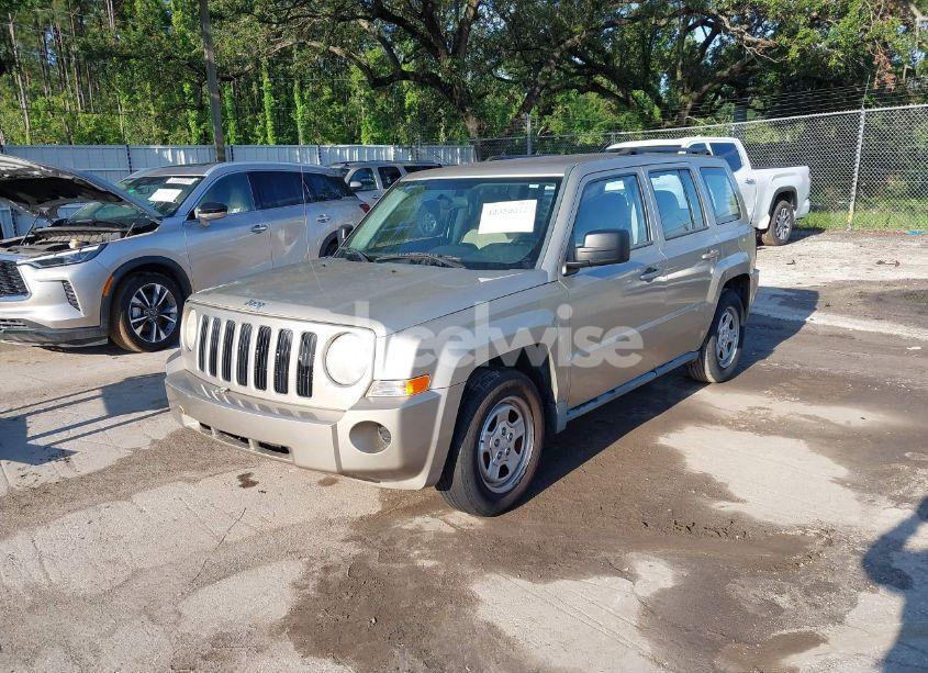 Photo 2 of 2010 Jeep Patriot SPORT (VIN 1J4NT2GB0AD589605)