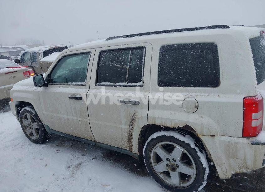 Photo 14 of 2010 Jeep Patriot SPORT (VIN 1J4NT2GB1AD540820)