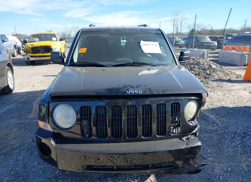 Photo 11 of 2010 Jeep Patriot SPORT (VIN 1J4NT2GB1AD659578)