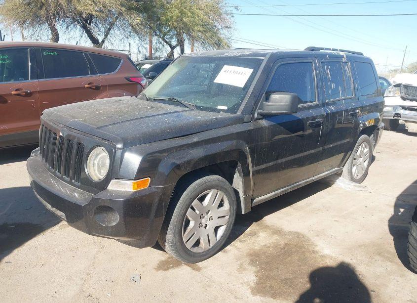 Photo 2 of 2010 Jeep Patriot SPORT (VIN 1J4NT2GBXAD659532)