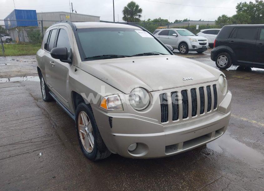 2010 Jeep Compass SPORT (VIN 1J4NT4FB8AD558082) main photo