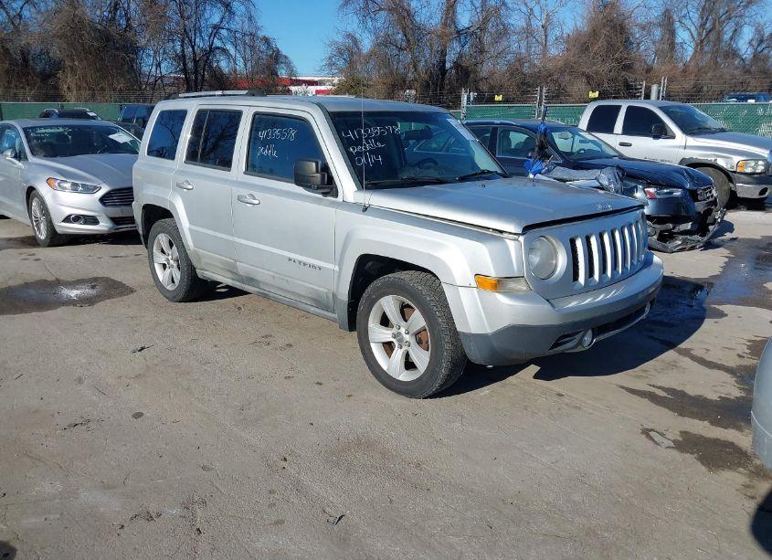 2011 Jeep Patriot LATITUDE X (VIN 1J4NT4GB2BD113112) main photo