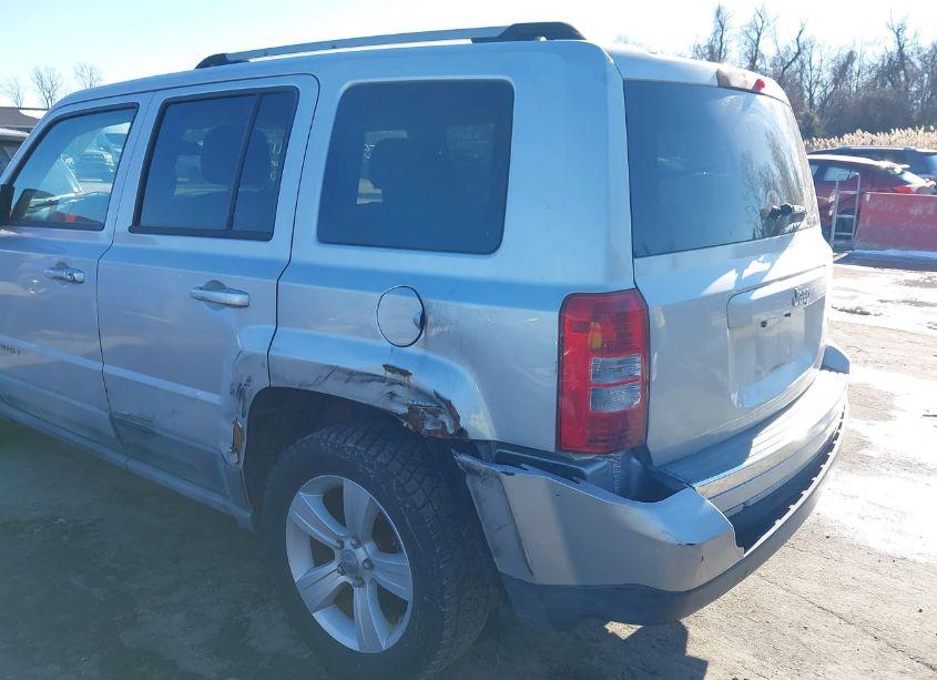 Photo 6 of 2011 Jeep Patriot LATITUDE X (VIN 1J4NT4GB2BD113112)