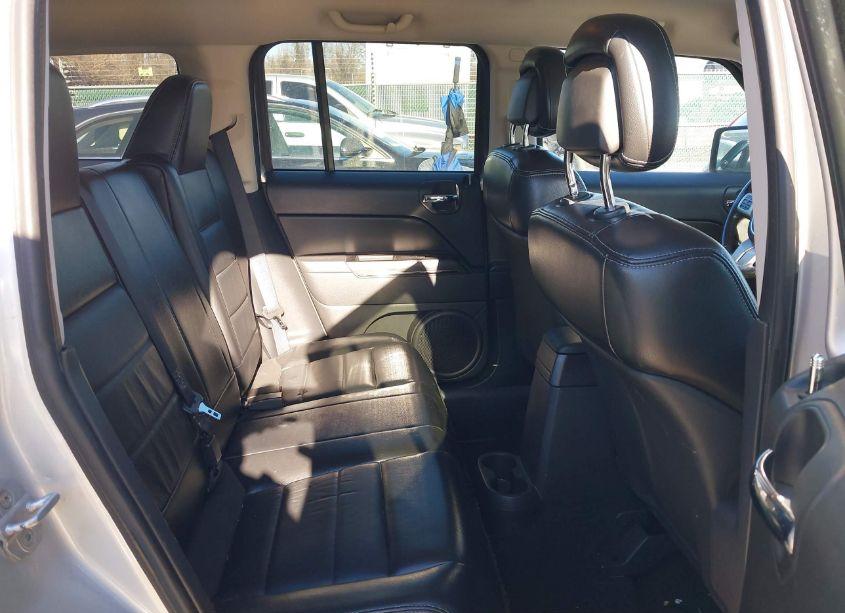 Photo 8 of 2011 Jeep Patriot LATITUDE X (VIN 1J4NT4GB2BD113112)