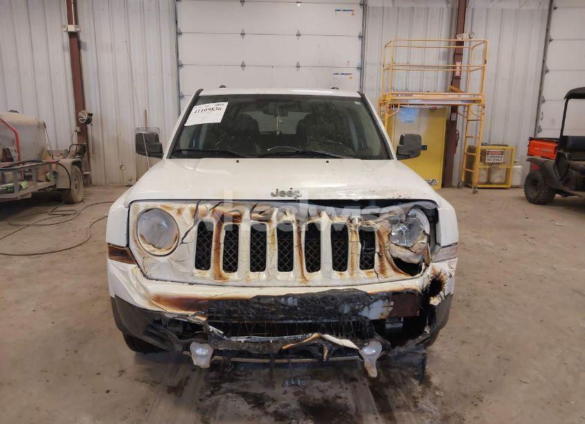 Photo 11 of 2011 Jeep Patriot LATITUDE X (VIN 1J4NT4GB4BD113113)