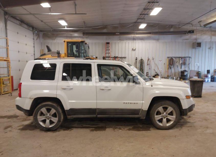 Photo 12 of 2011 Jeep Patriot LATITUDE X (VIN 1J4NT4GB4BD113113)