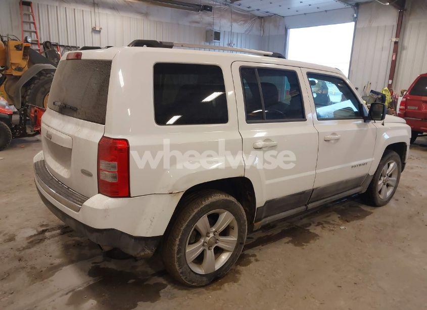 Photo 4 of 2011 Jeep Patriot LATITUDE X (VIN 1J4NT4GB4BD113113)