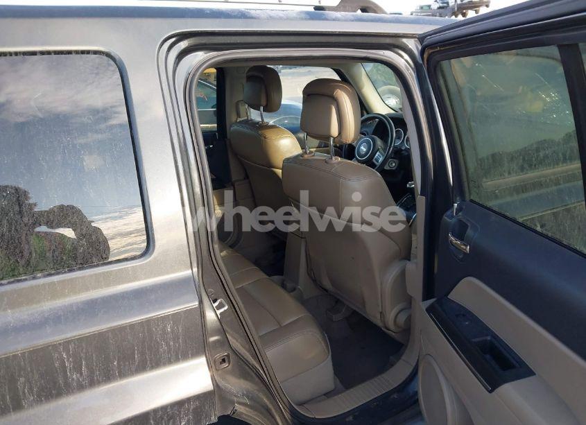 Photo 8 of 2011 Jeep Patriot LATITUDE X (VIN 1J4NT4GB7BD122825)