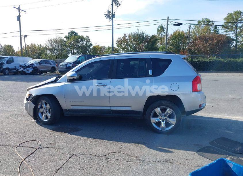 Photo 14 of 2011 Jeep Compass LIMITED (VIN 1J4NT5FB1BD290421)