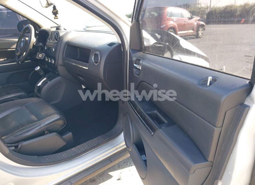 Photo 5 of 2011 Jeep Compass LIMITED (VIN 1J4NT5FB1BD290421)