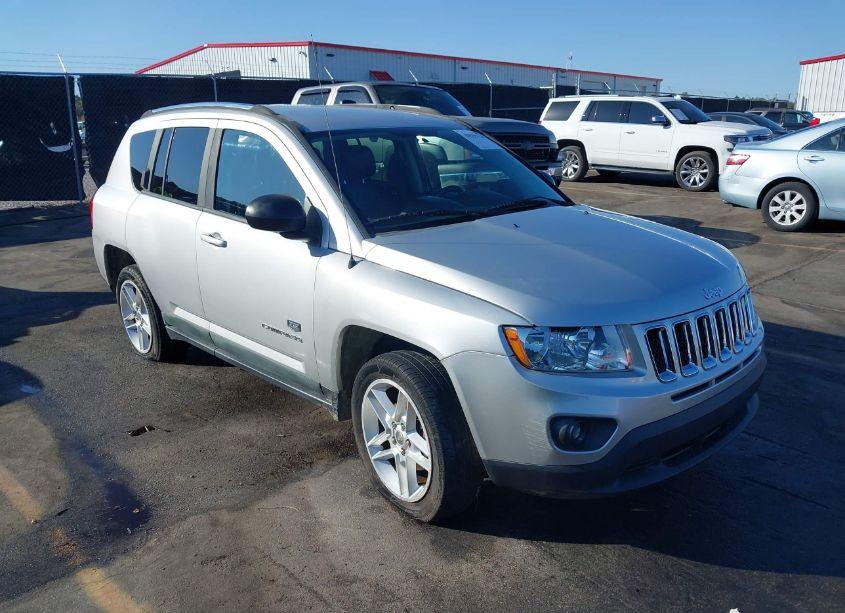 2011 Jeep Compass LIMITED (VIN 1J4NT5FB2BD186942) main photo