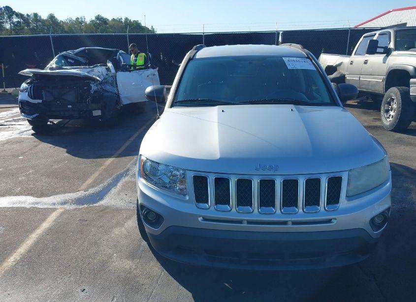 Photo 11 of 2011 Jeep Compass LIMITED (VIN 1J4NT5FB2BD186942)