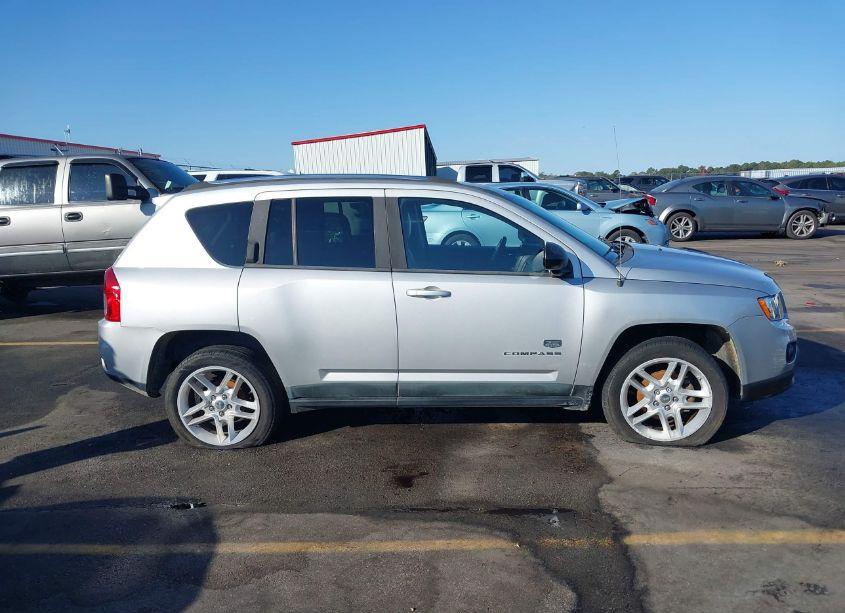 Photo 12 of 2011 Jeep Compass LIMITED (VIN 1J4NT5FB2BD186942)
