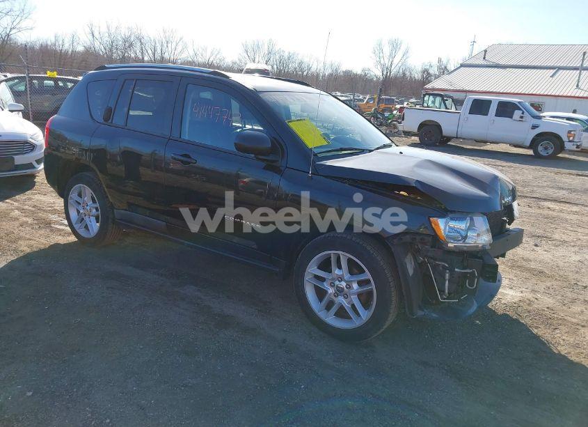 2011 Jeep Compass LIMITED (VIN 1J4NT5FB3BD139838) main photo