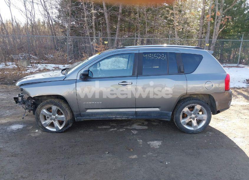 Photo 13 of 2011 Jeep Compass LIMITED (VIN 1J4NT5FB3BD224744)