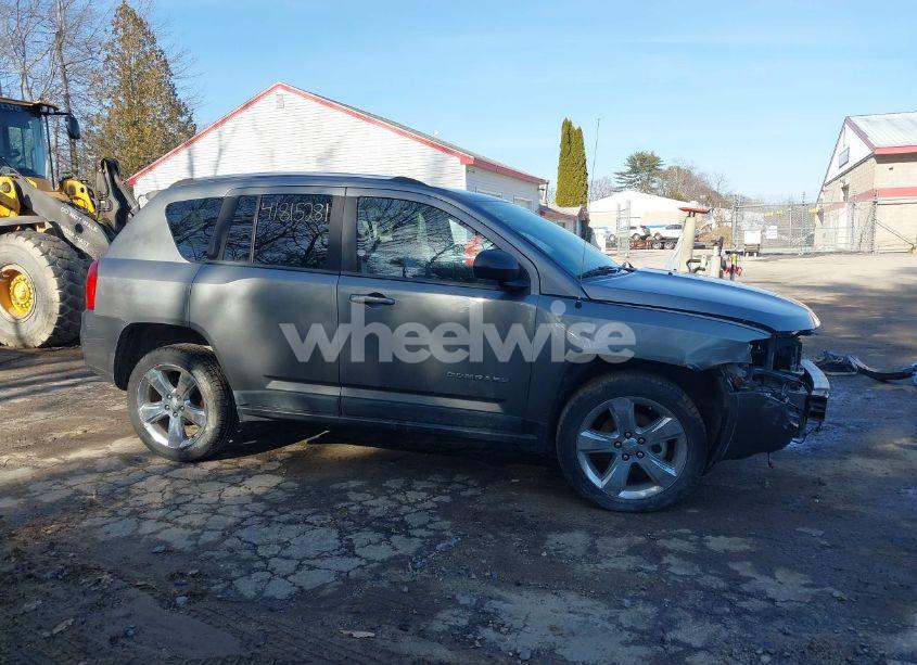 Photo 15 of 2011 Jeep Compass LIMITED (VIN 1J4NT5FB3BD224744)