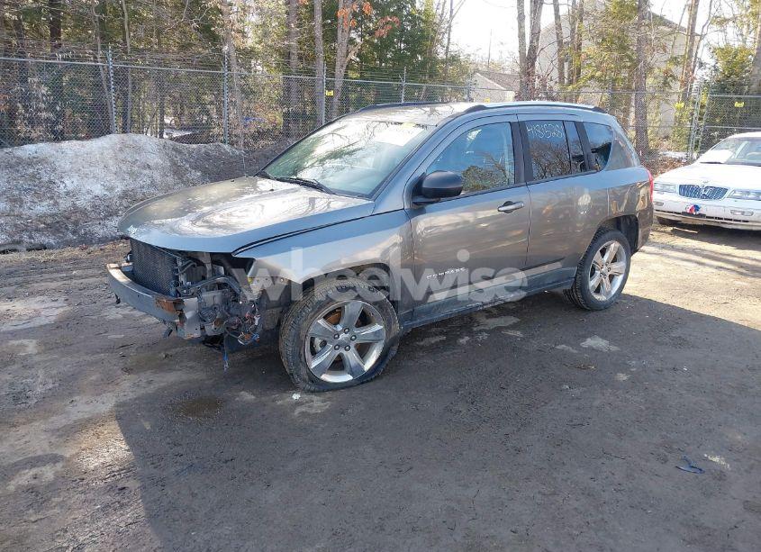 Photo 2 of 2011 Jeep Compass LIMITED (VIN 1J4NT5FB3BD224744)