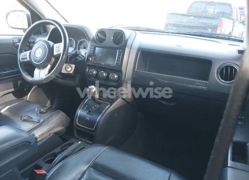 Photo 5 of 2011 Jeep Compass LIMITED (VIN 1J4NT5FB3BD224744)